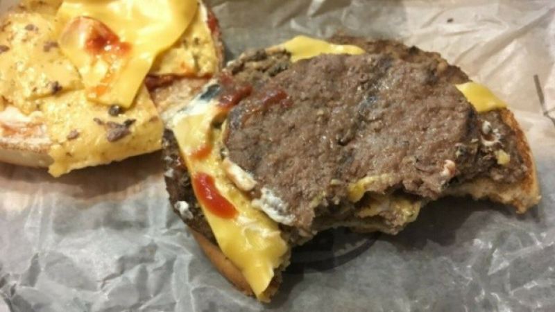 Burger King уменьшил вдвое размер второй котлеты или "синдром девяти яиц" 